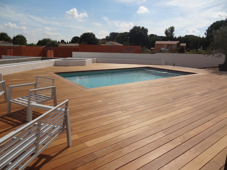 terrasse-piscine-haut-de-gamme Terrasse bois haut de gamme pour restaurant